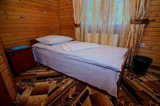Отель Екосадиба Васкул Квасы Двухместный номер с 2 отдельными кроватями-11